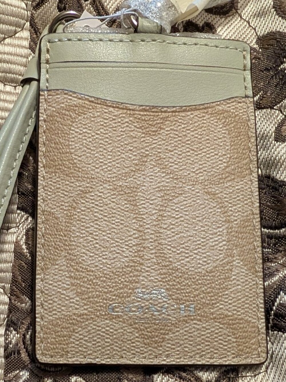 Coach Lanyard Key / Card Holder/ ID Signature Coach NWT